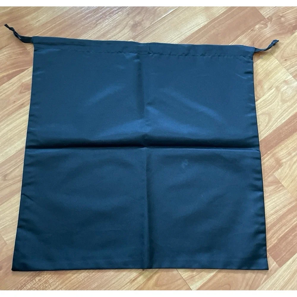 Black Dust Bag‎